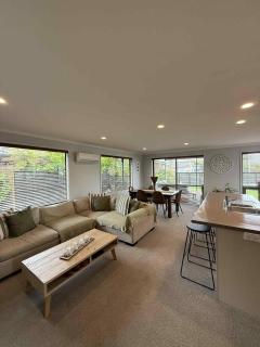 Family friendly retreat in Mangawhai Village - 8