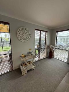 Family friendly retreat in Mangawhai Village - 1
