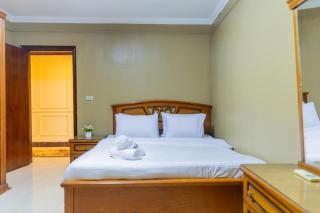 Spacious 4BR Apt with Nile View Maadi Corniche - 5
