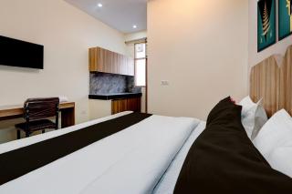 Super Townhouse Sector 18 Udhyog Vihar - 3