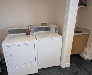 Oakridge Langara - 3