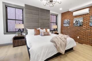 North End 2-Story Penthouse | Prime Location - 4