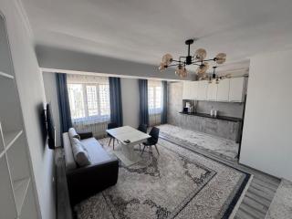 Sunny 3BR, Parks Sunday Market & World Cuisines - 0