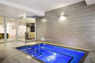 Lux 2BR Apt on Hindmarsh SQ-Pool-Gym-Sauna-Parking - 6