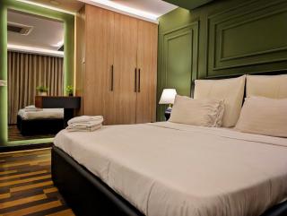Classic One-Bed Apartment - Goldcrest Mall and Residency - 4