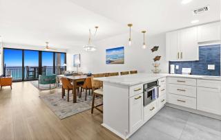 Fully remodeled ocean front condo with views pool - 6
