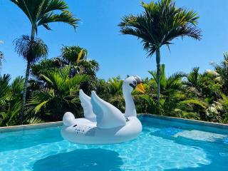 The Coconut Palm Villa ~Poolside Ocean View Suite - 8
