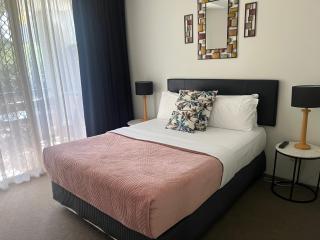 Serenity in Surfers Paradise - 6