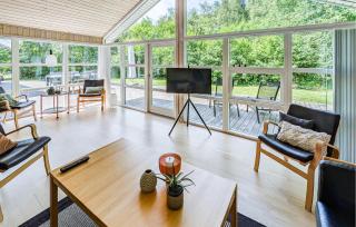 Stunning Home In Aakirkeby With Wifi - 8
