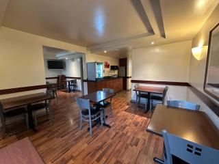 Quality Inn & Suites Everett - 7