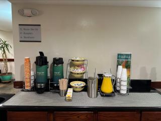 Quality Inn & Suites Everett - 5