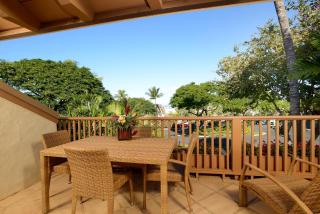 Maui Kamaole B-210 Large Lanai Ocean View, Large 2-BD, Full A/C, Nearby Beach - 0