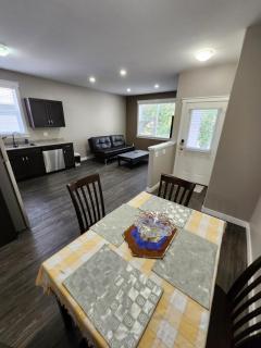 Elegant Family Suite by Stadium, Airport, Shopping - 8