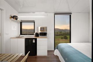 Nichol Road Hideaway at Annies Retreat by Tiny Away - 7