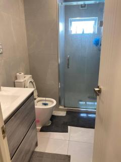 1 Spacious bedroom available - 6