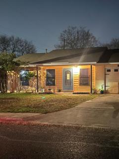A Stay in Military City USA Lackland Veteran Owned - 4