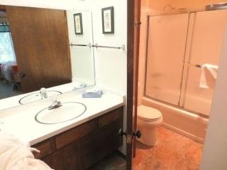 2 Bedrooms Standard Condos - 5