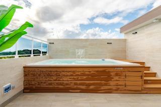 Luxury Family Retreat Private Jacuzzi 3 Levels - 5