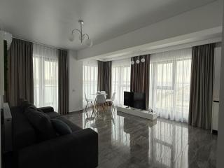 Seaside Escape - Luxury Apartment - 3