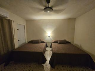 TOP Location Tec Mty - Cintermex Fundidora - House for 6 to 8 Guests - 1