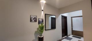 Spacious Rooms on 1st Floor Gulshan e Iqbal BLK7 - 2