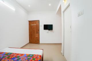 FabHotel Madras Residency - 5