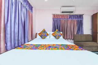 FabHotel Rainbow Guest House - 1