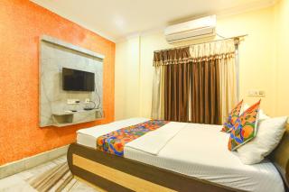 FabHotel Rainbow Guest House - 4