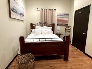 Contemporary Townhouse in McAllen - 3