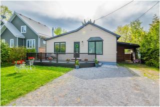Modern Cottage walking distance to Lake Simcoe - 1