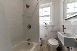 Newark Hideaway - Travelers, Visitors to NYC & NJ - 9