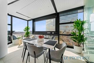 Prime Location CBD with Pool & Gym - 4