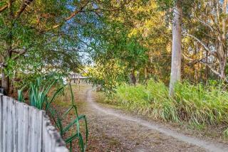 Hilltop Retreat with Ocean Views - 10min to Beach - 5