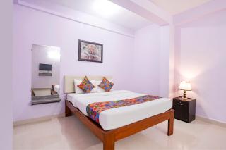 FabHotel Shadowline - 2