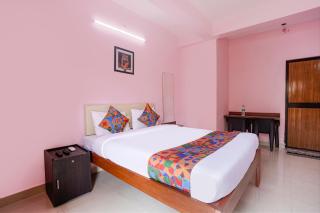 FabHotel Shadowline - 4