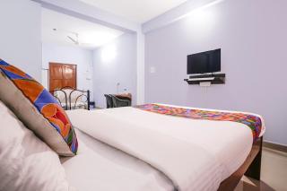FabHotel Shadowline - 1