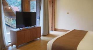 Ramada by Wyndham Guergou - 4