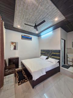 SkyPeak Retreat home stay - 4