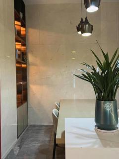 Lavande Hotel Xuchang Pangdonglai Hengdajinhui Plaza - 5