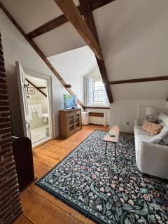 Windsor House Inn - 1