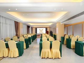 Vienna Hotel Guangxi Baise Xilin County Juting Cultural Arts Center - 1