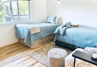 Lakeside Retreat - 1