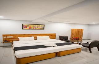 FabHotel Vaishnavi Classic - 8
