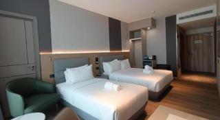 J HOTEL - 1