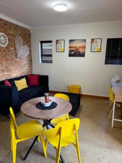 Private Cozy Self Catering Home - 9