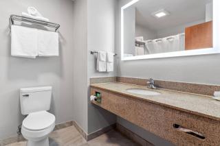 Quality Inn Tahlequah South - 4