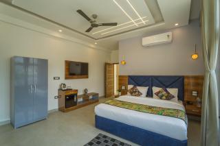 Tripli Hotels Lavanya Hills - 6