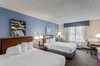 Rodeway Inn - 2