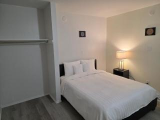 Spacious 3-Bedroom Private Guest Suite - 2