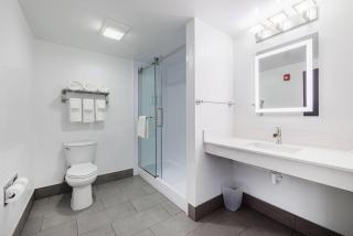 Oakfield Hotel & Suites Rochester, an Ascend Collection Hotel - 5